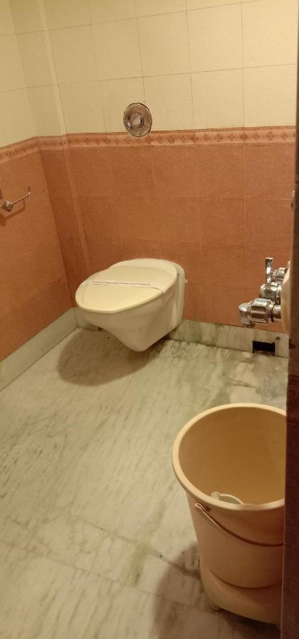 Hotel Aston コルカタ エクステリア 写真